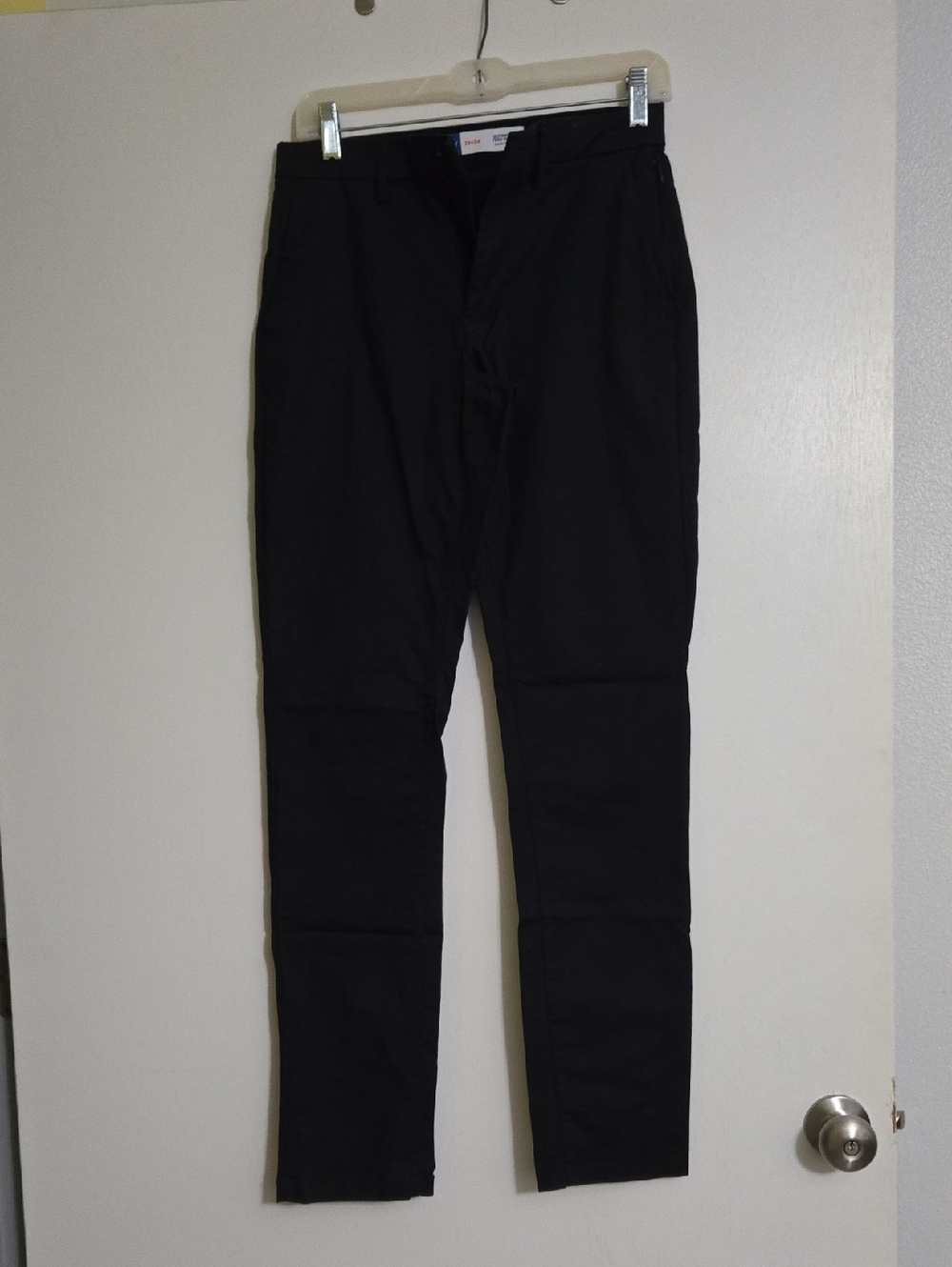 Old Navy Dark Navy Almost Black Men’s Chinos - Straight Cut